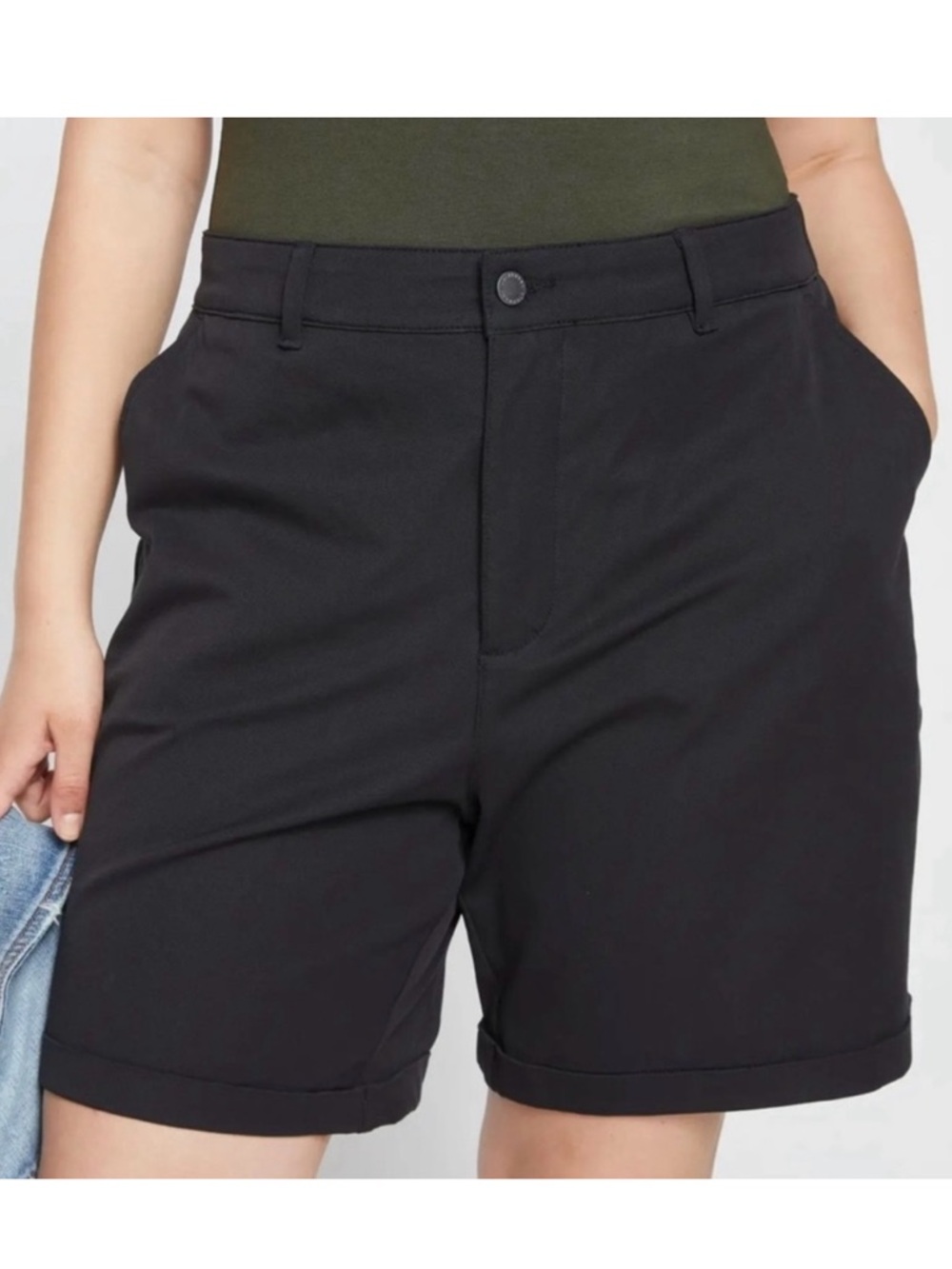 Universal Standard Stretch Twill High Rise Cuffed Shorts Black Small (14-16)